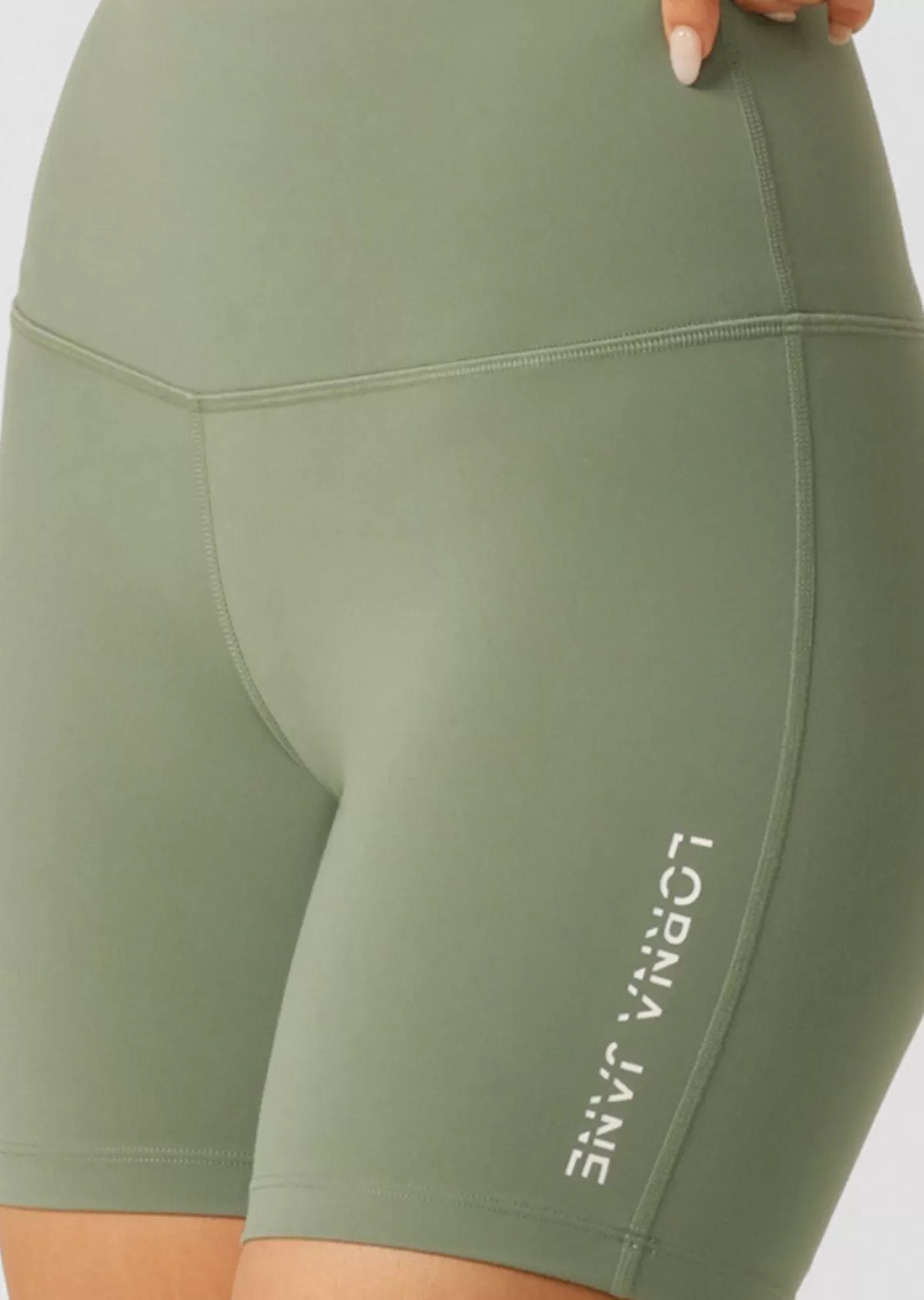 Lorna Jane Shorts | Bike Shorts*Lotus No Chafe Phone Pocket 16cm Bike Shorts LightKhaki